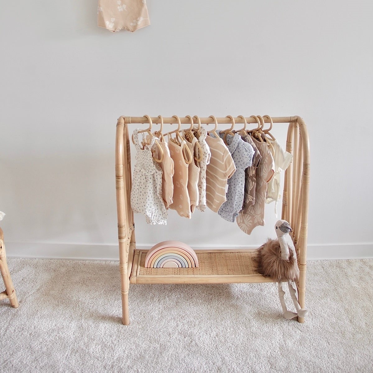 Decorative small hangers, hand - Baby Clothing Rail บทวิจารณ์และราคา